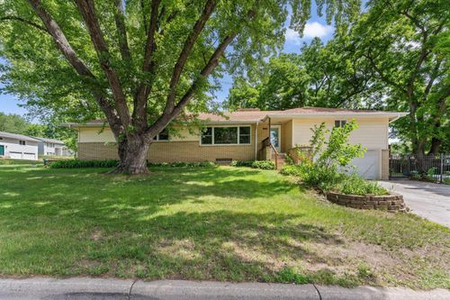 8360 Cedar St, Rockford, MN, 55373-9515 | Card Image