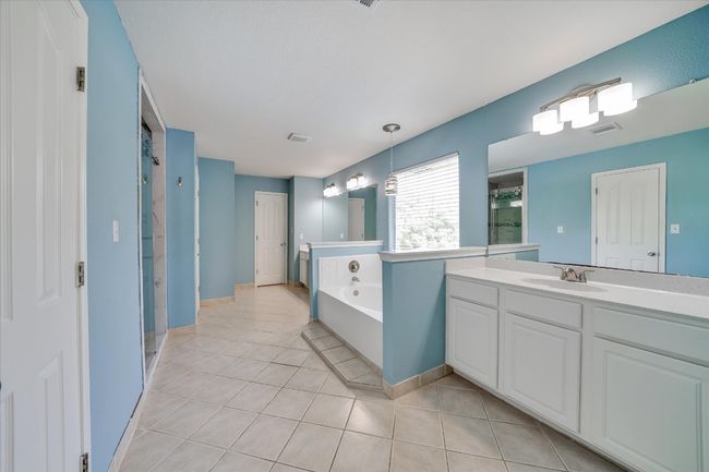 102 Parque Cv, House other with 4 bedrooms, 3 bathrooms and 2 parking in Georgetown TX | Image 14
