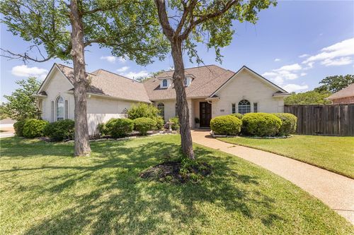 4439 Woodland Ridge Ct, College Station, TX, 77845-1923 | Card Image