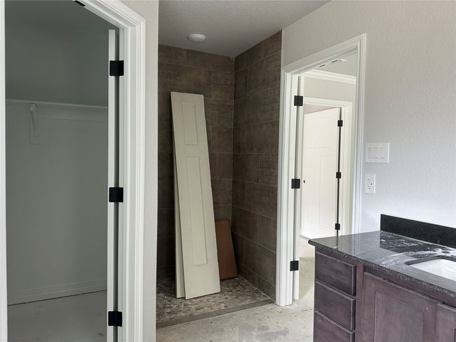Bathroom with vanity | Image 14