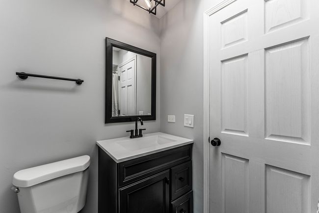 105 Roxborough Pl, Home with 4 bedrooms, 3 bathrooms and 2 parking in Inverness IL | Image 18