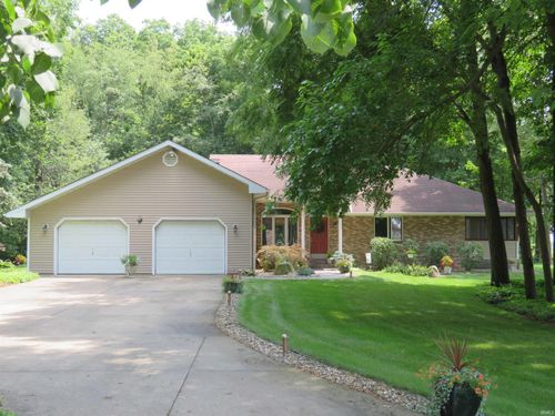 67132 County Road 43, Millersburg, IN, 46543-9707 | Card Image