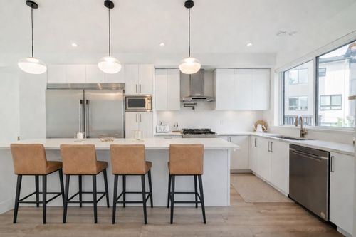 28-17538 100 Avenue, Surrey, BC, V4N6X3 | Card Image