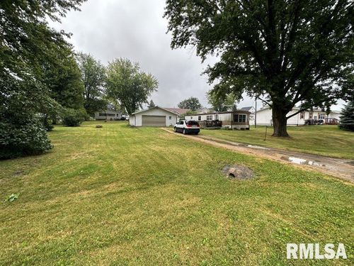 205 Lincoln Ave, Delmar, IA, 52037-9351 | Card Image