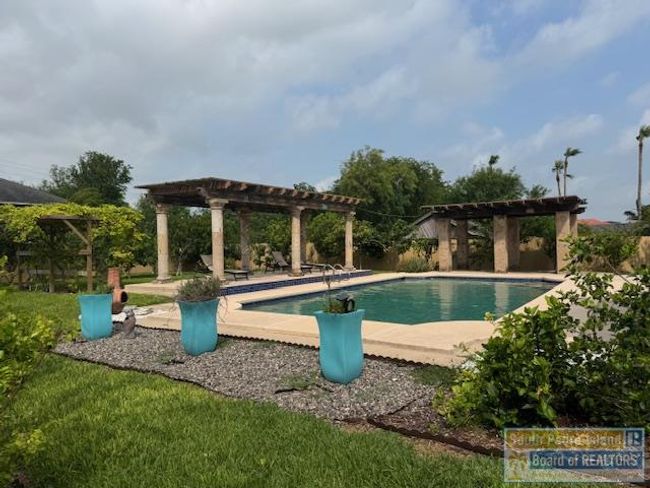 817 Beach Blvd, House other with 4 bedrooms, 4 bathrooms and 3 parking in Laguna Vista TX | Image 47