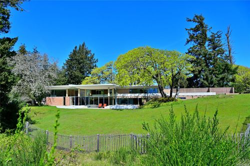 1133 Moore Rd, Comox, BC, V9M3X1 | Card Image