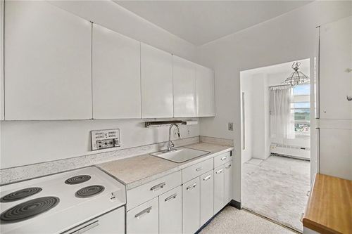 909-333 W Meyer Blvd, Kansas City, MO, 64113-1743 | Card Image