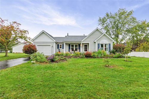 1253 Holland Dr, Farmington, NY, 14425-8955 | Card Image