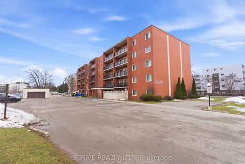 408-131 Taunton Rd E, Oshawa, ON, L1G3T8 | Card Image