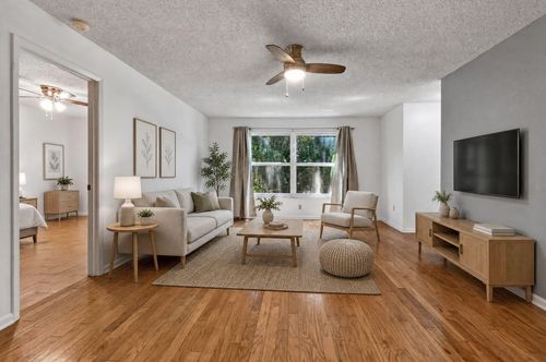 q3-8387 Se Croft Cir, Hobe Sound, FL, 33455-6351 | Card Image