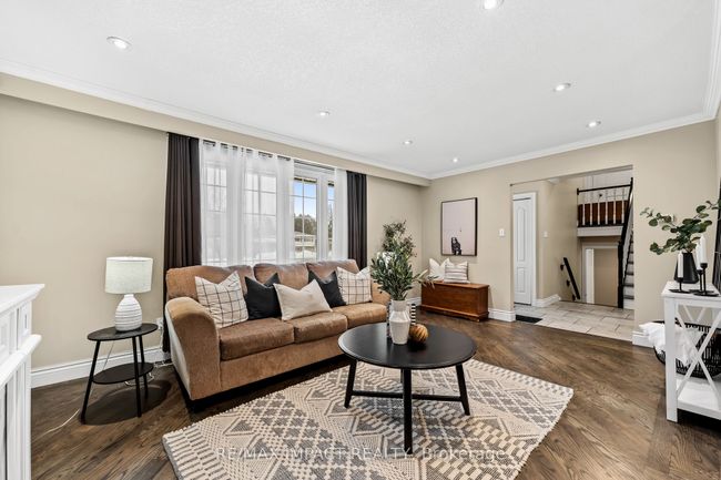 1158 Weller St, House other with 6 bedrooms, 2 bathrooms and 4 parking in Peterborough ON | Image 6