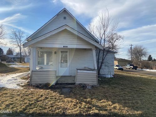 300 S 5th St, New Salem, ND, 58563-4238 | Card Image