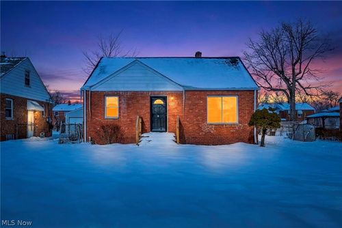 20261 Fuller Ave, Euclid, OH, 44123-2636 | Card Image