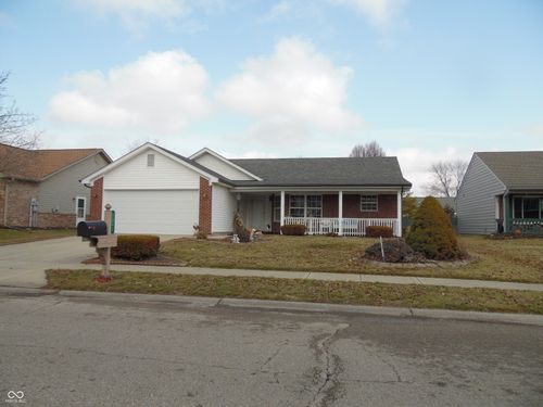 1341 Magnolia Dr, Greenfield, IN, 46140-7824 | Card Image