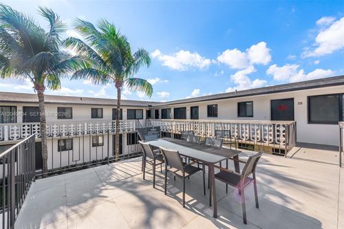 37-1330 W 29th St, Hialeah, FL, 33012-8506 | Card Image