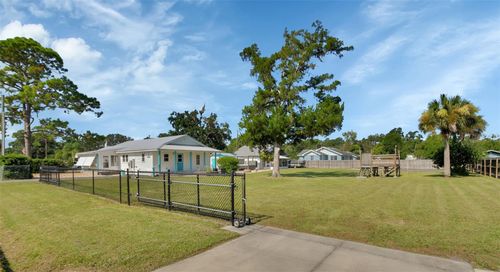 1926 Pioneer Trl, New Smyrna Beach, FL, 32168-8055 | Card Image