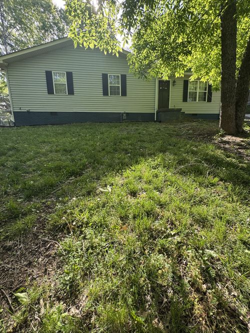 121 Lafon Dr, Carthage, TN, 37030-1758 | Card Image