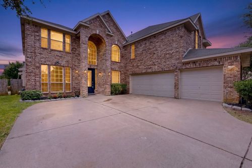 5508 Brazoria Dr, Grand Prairie, TX, 75052-8569 | Card Image