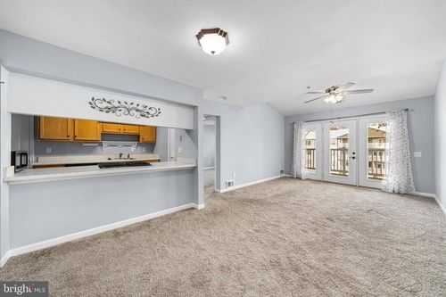 187-806 Waters Edge Dr, NEWARK, DE, 19702-6353 | Card Image