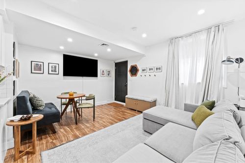 9-47 47th St, Weehawken, NJ, 07086-7147 | Card Image