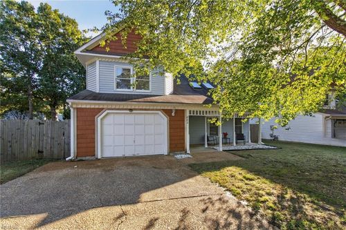 882 Belvoir Cir, Newport News, VA, 23608-7732 | Card Image