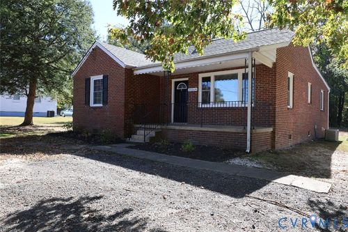 25319 Ferndale Rd, North Dinwiddie, VA, 23803-6636 | Card Image