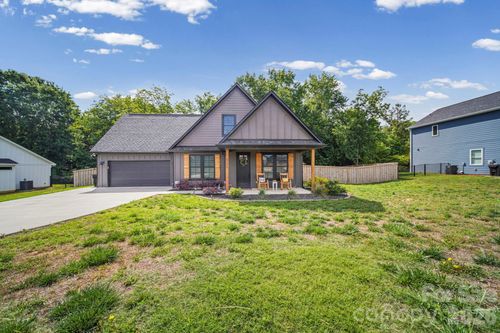 27698 Taylor Ln, Albemarle, NC, 28001-7103 | Card Image