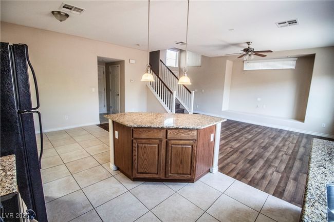 10560 Laurelwood Lake Ave, House other with 3 bedrooms, 3 bathrooms and null parking in Las Vegas NV | Image 6