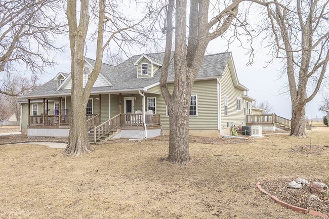 309 S Euclid St, House other with 2 bedrooms, 2 bathrooms and 6 parking in Colfax IL | Image 4