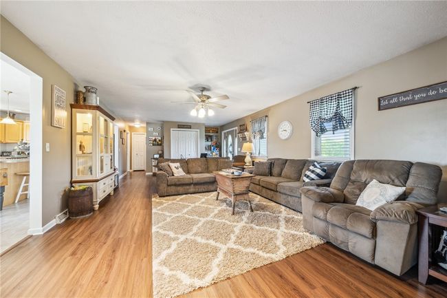 718 Filbert Heights Rd, House other with 3 bedrooms, 2 bathrooms and 2 parking in New Salem PA | Image 8