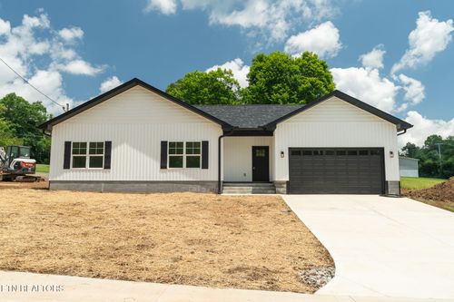 5706 Zurich Way, Knoxville, TN, 37918-2631 | Card Image