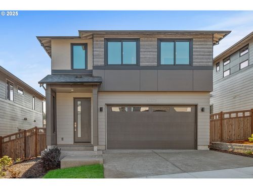 12327 Se Falling Rain Way, Happy Valley, OR, 97086-4371 | Card Image