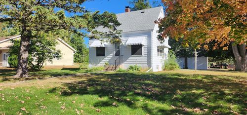 710 Johnson St, Henning, MN, 56551-4307 | Card Image