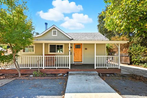 625 10th St, Lakeport, CA, 95453-4227 | Card Image