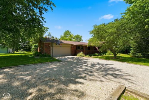 11201 S County Road 700 E, Selma, IN, 47383-9344 | Card Image