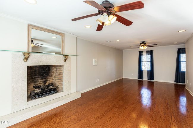 021-1920x1080-master-bedroom-suite | Image 23