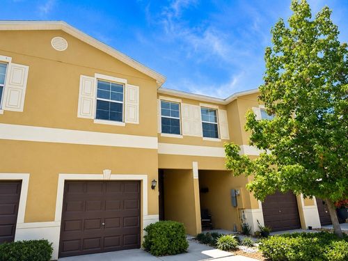 2110 Golden Falcon Dr, RUSKIN, FL, 33570-7952 | Card Image