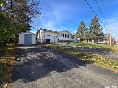 280 9th Avenue, Broadview, SK, S0G0K0 | Card Image