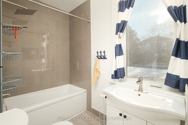 2744 Chalmers Ave, House other with 4 bedrooms, 2 bathrooms and 6 parking in Youngs Point ON | Image 9