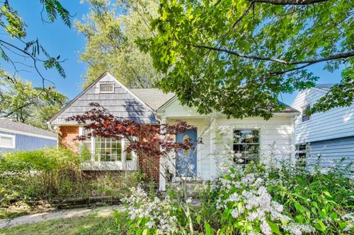 230 Burton St, Grayslake, IL, 60030-1410 | Card Image