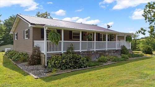 4550 State Route 555, Little Hocking, OH, 45742-5075 | Card Image