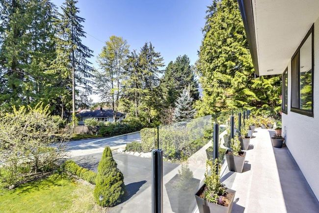 772 Winona Avenue, House other with 4 bedrooms, 2 bathrooms and 4 parking in North Vancouver BC | Image 9