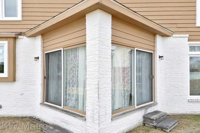 6250 Stonebridge, House other with 4 bedrooms, 3 bathrooms and null parking in West Bloomfield MI | Image 34