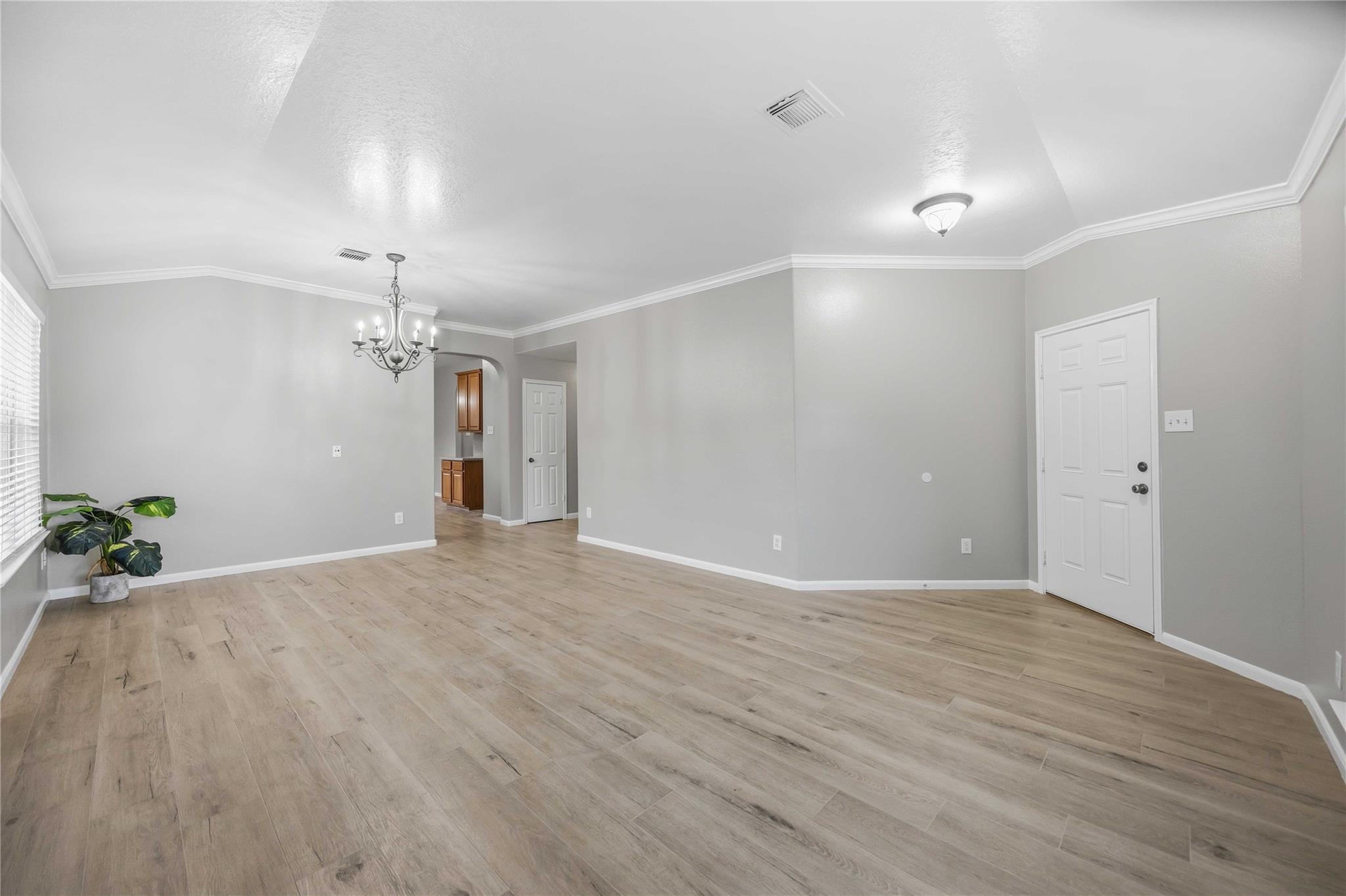 Residential Lease in Pearland 3