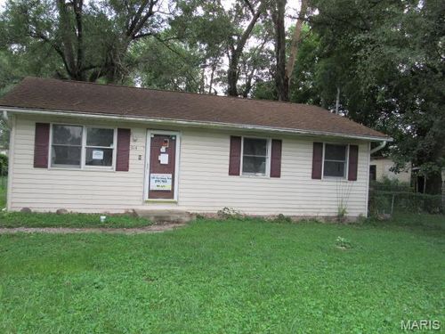 314 Pershing Avenue, Wood River, IL, 62095 | Card Image