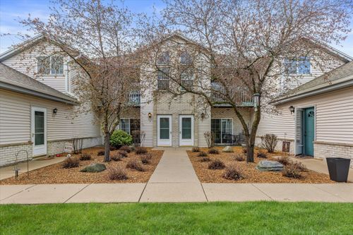 1821 E Racine Ave, Waukesha, WI, 53186-0709 | Card Image