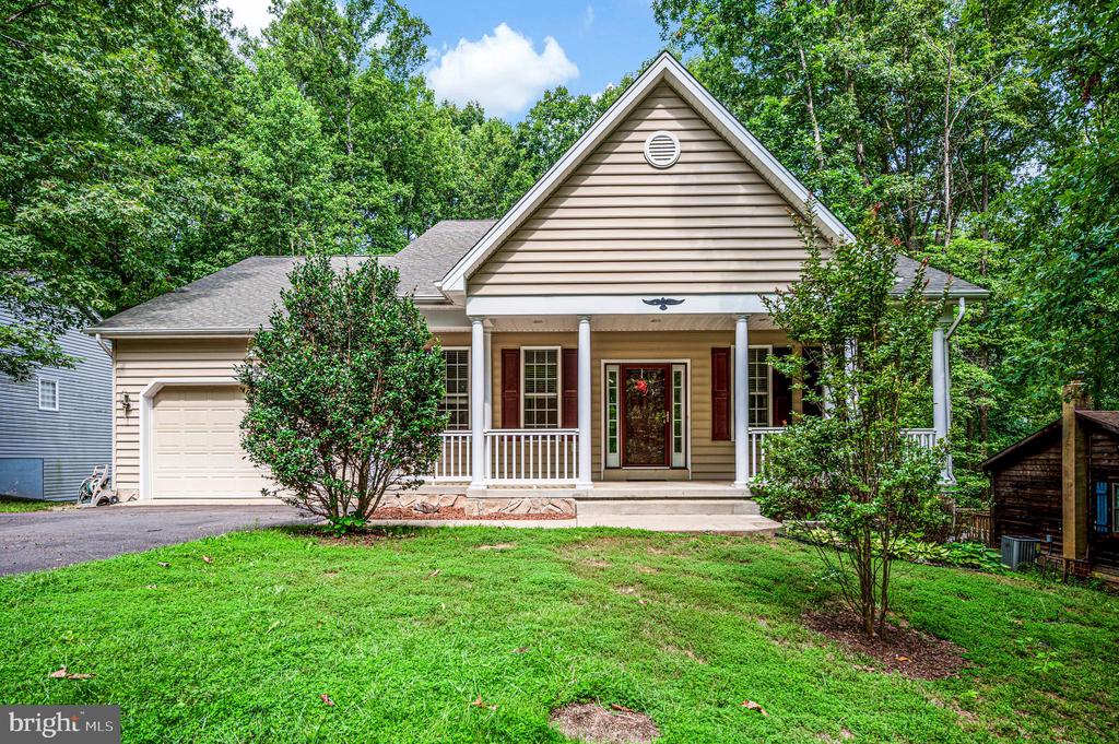 Residential in LOCUST GROVE 3