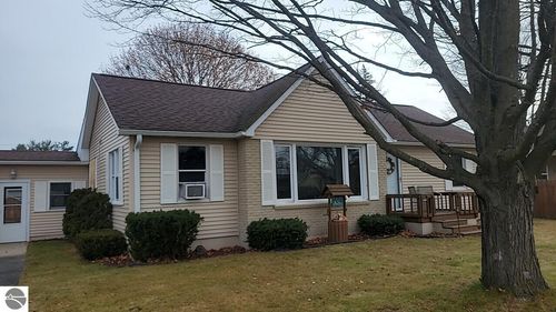 704 Elm St, Grayling, MI, 49738-1202 | Card Image