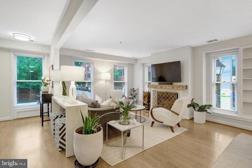 cs101-110 Cameron St, ALEXANDRIA, VA, 22314-2678 | Card Image