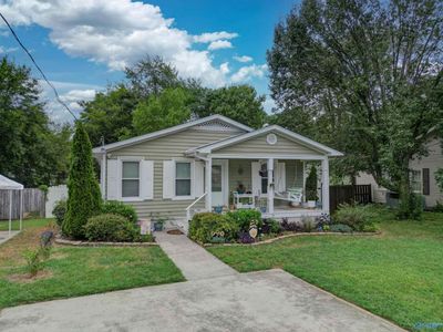 1123 Humes Avenue, House other with 3 bedrooms, 2 bathrooms and null parking in Huntsville AL | Image 3